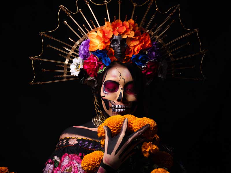 Festival tour of Dia de Los Muertos